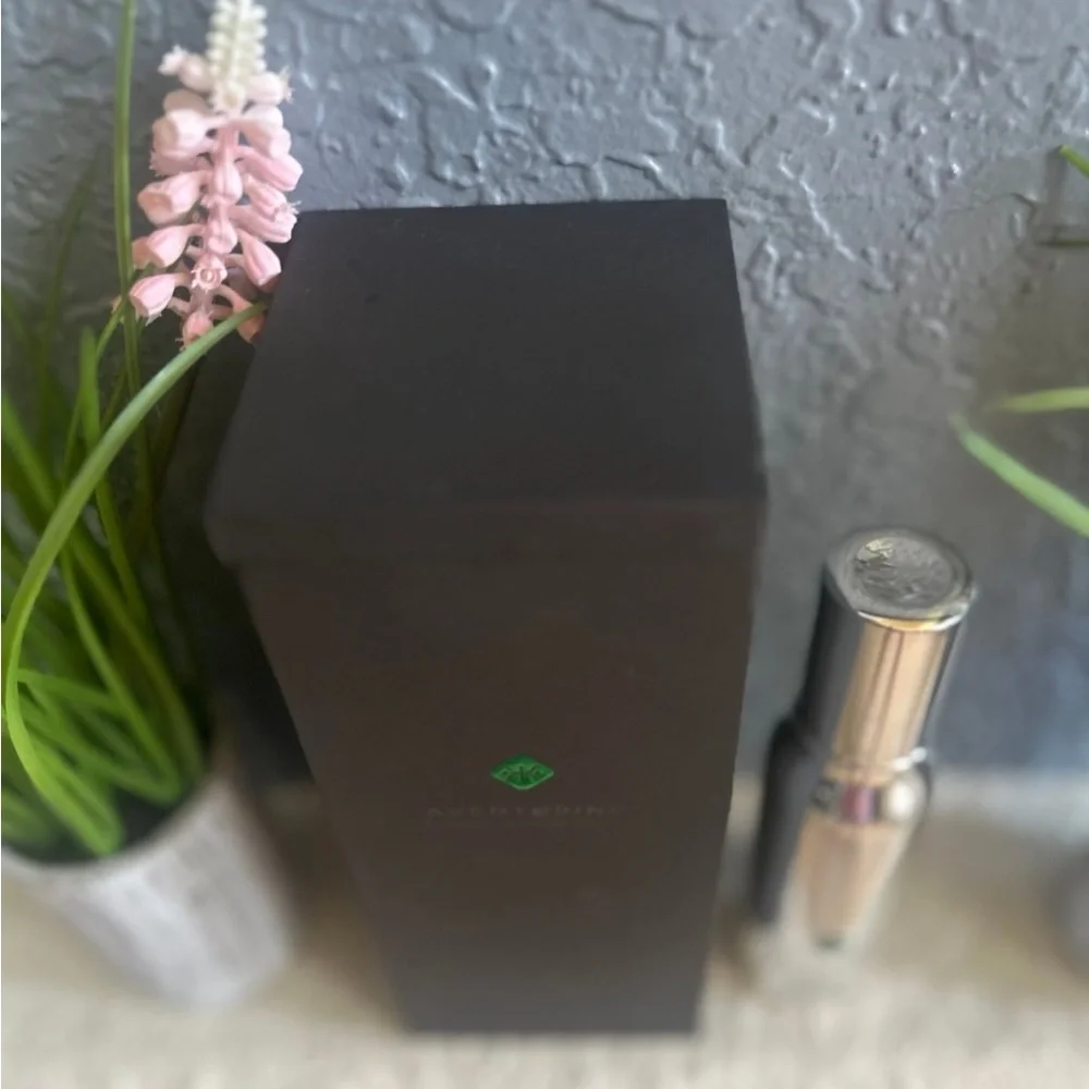 Kristals Aventurine Collagen Booster Serum